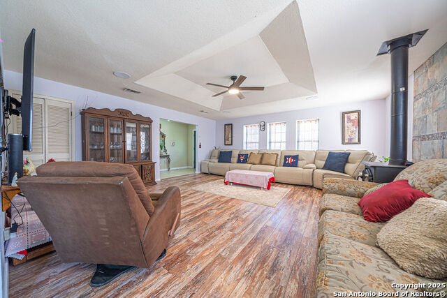 Listing photo id 27 for 10544 Macaway
