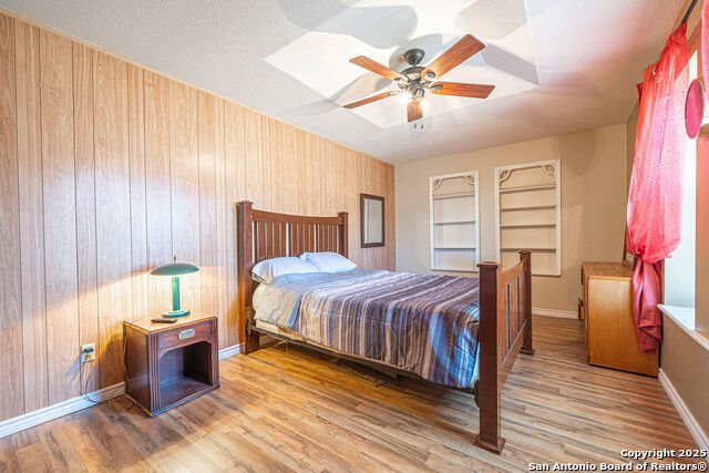 Listing photo id 34 for 10544 Macaway