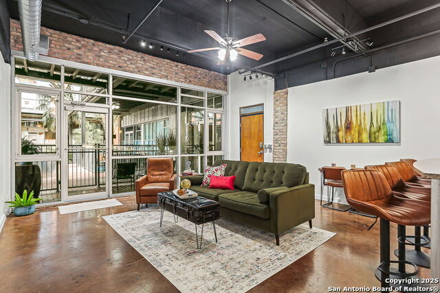 Details for 1339 Flores S 106b, San Antonio, TX 78204
