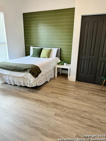 Image 15 of 19 For 127 Furnish  