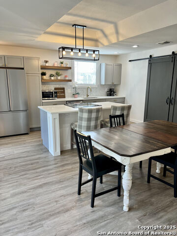 Image 7 of 19 For 127 Furnish  