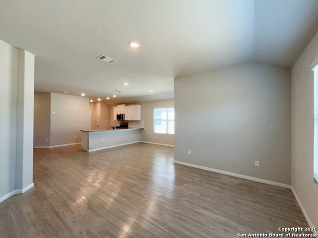 Listing photo id 8 for 11922 Chipper Landing