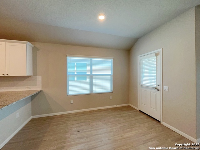 Listing photo id 10 for 11922 Chipper Landing