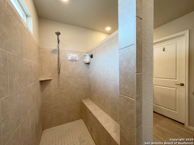 Listing photo id 17 for 11922 Chipper Landing