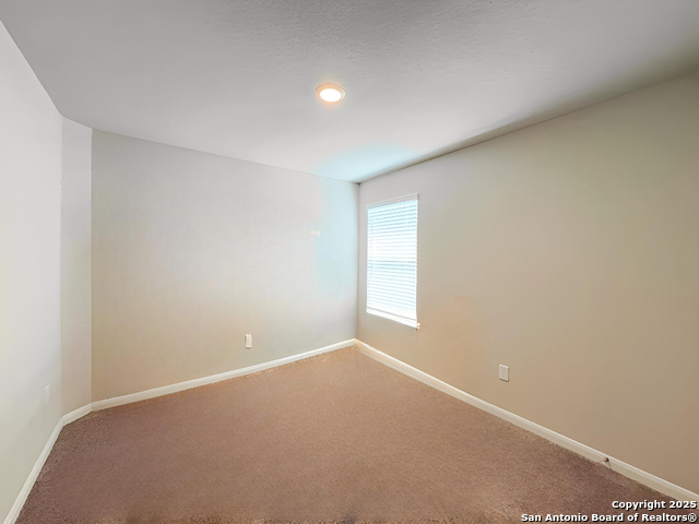 Listing photo id 23 for 11922 Chipper Landing