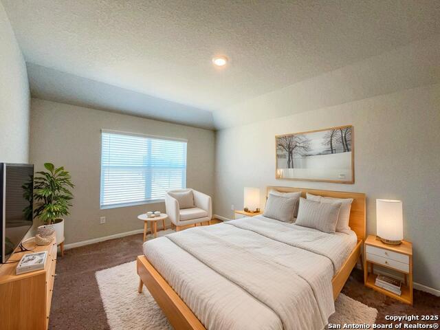Listing photo id 3 for 11922 Chipper Landing