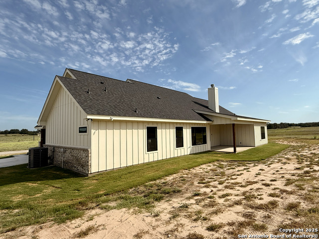 Image 12 of 40 For 156 Firewheel Loop