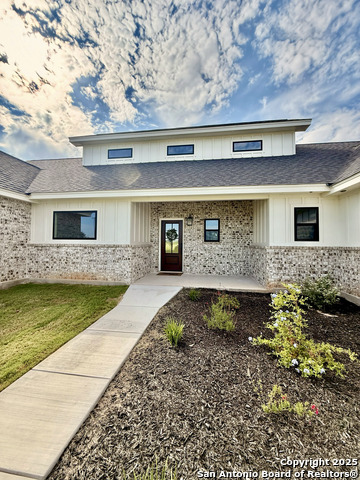 Image 20 of 40 For 156 Firewheel Loop