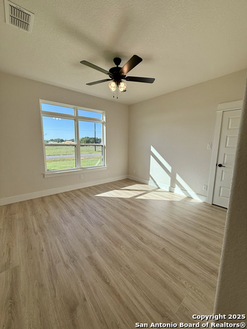 Image 9 of 40 For 156 Firewheel Loop