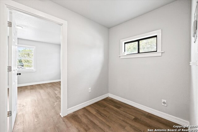 Image 10 of 16 For 146 Caddo  C