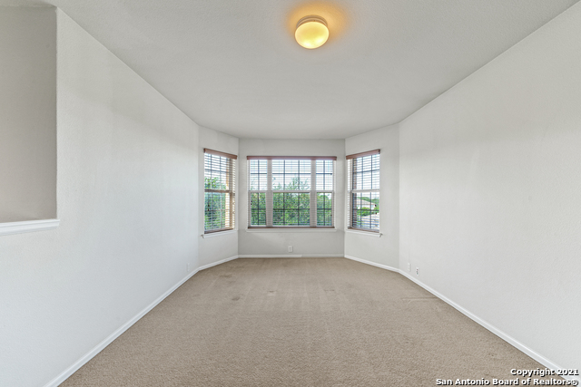 Image 26 of 33 For 5209 Columbia