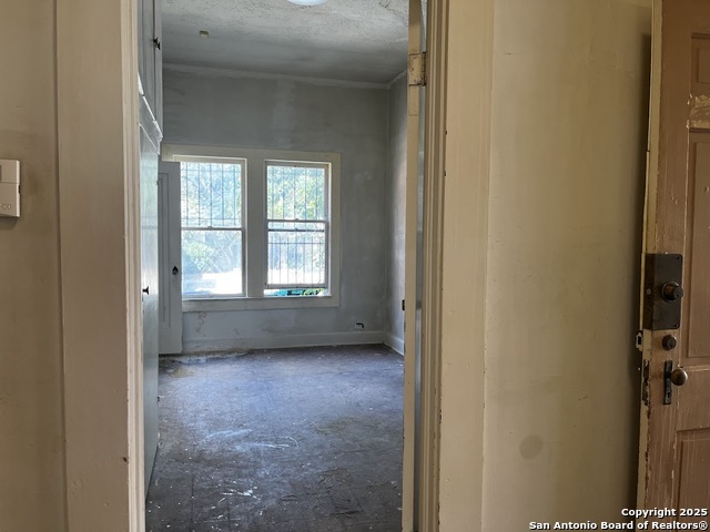 Image 17 of 56 For 411 Gramercy W