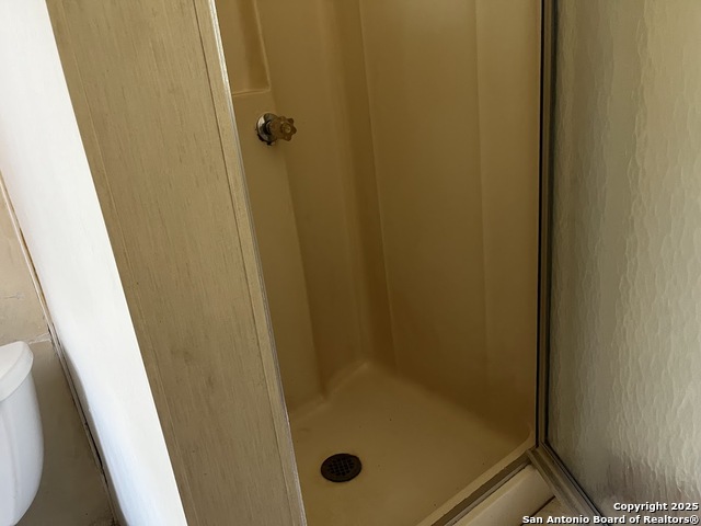 Image 19 of 56 For 411 Gramercy W