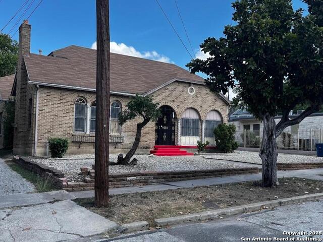 Image 2 of 56 For 411 Gramercy W