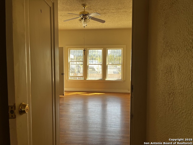 Image 20 of 56 For 411 Gramercy W