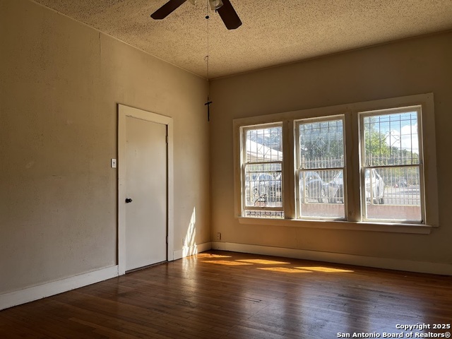 Image 21 of 56 For 411 Gramercy W