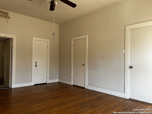 Image 22 of 56 For 411 Gramercy W