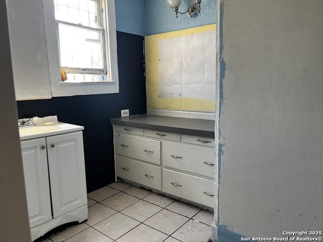 Image 30 of 56 For 411 Gramercy W