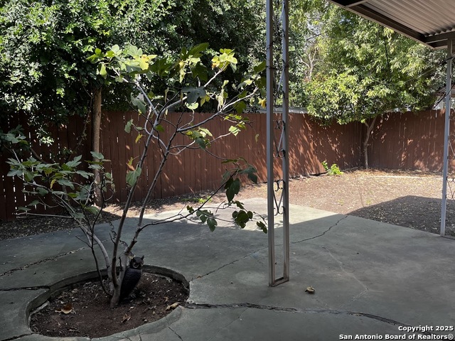 Image 42 of 56 For 411 Gramercy W