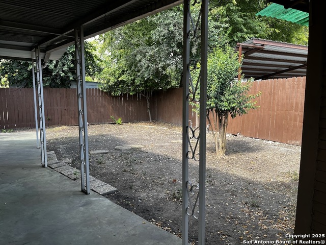 Image 49 of 56 For 411 Gramercy W