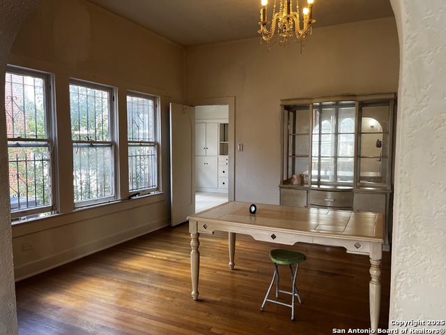 Image 9 of 56 For 411 Gramercy W