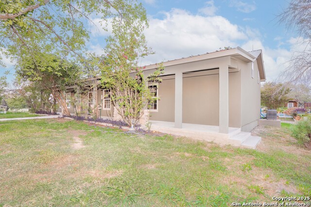 Image 3 of 44 For 1682 Cr 676  