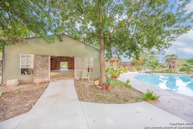 Image 4 of 44 For 1682 Cr 676  