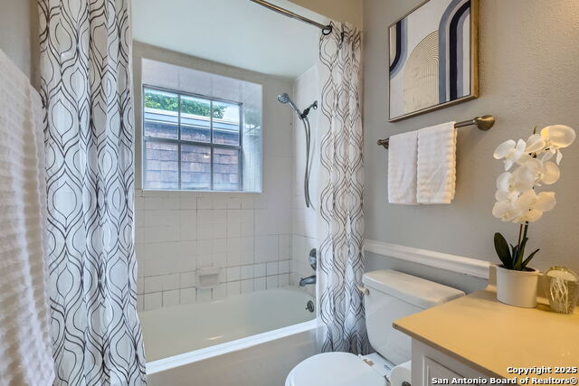 Image 10 of 13 For 1045 Shook Ave 111 C