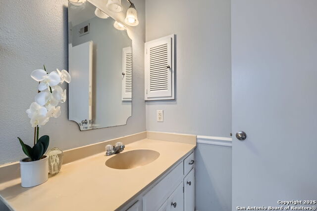 Image 11 of 13 For 1045 Shook Ave 111 C