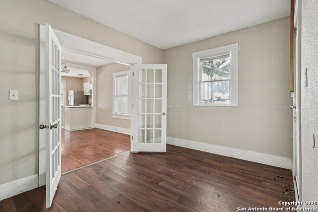 Image 12 of 25 For 119 Cincinnati