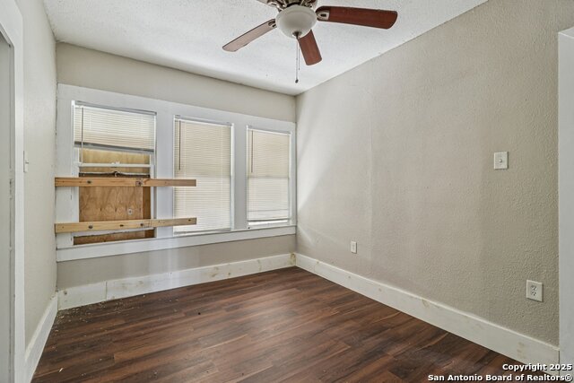 Image 15 of 25 For 119 Cincinnati