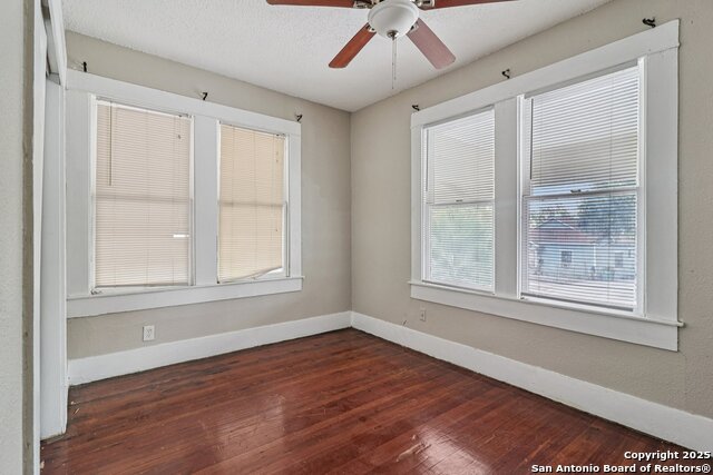 Image 21 of 25 For 119 Cincinnati