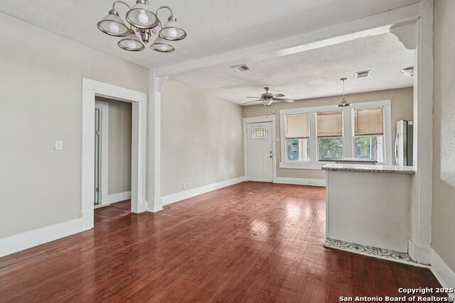 Image 6 of 25 For 119 Cincinnati