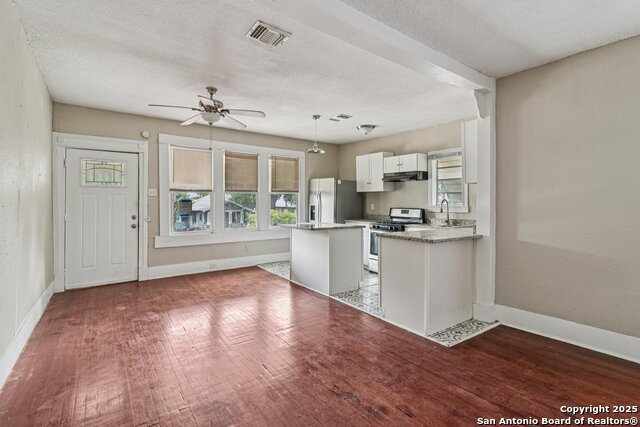 Image 8 of 25 For 119 Cincinnati