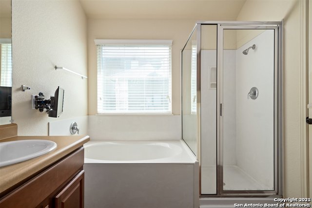 Image 17 of 27 For 1058 Stone Branch