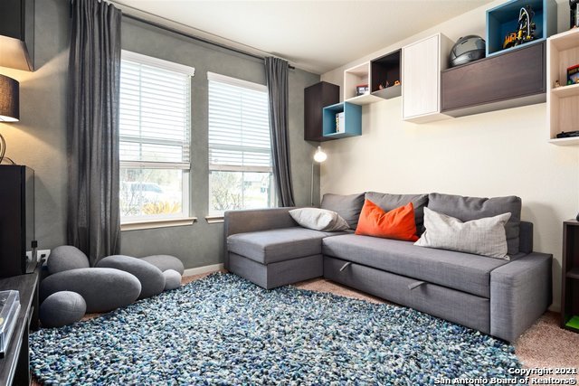 Image 18 of 27 For 1058 Stone Branch