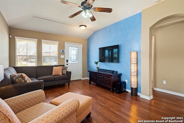 Image 5 of 27 For 1058 Stone Branch