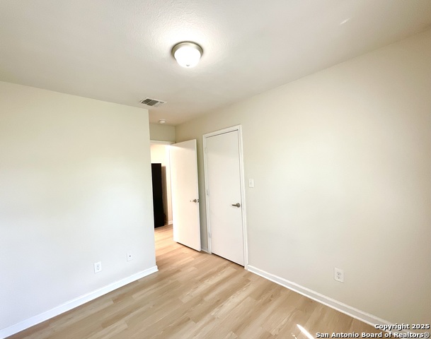 Listing photo id 12 for 1611 Navidad St N 201