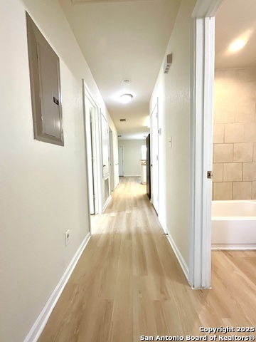 Listing photo id 13 for 1611 Navidad St N 201