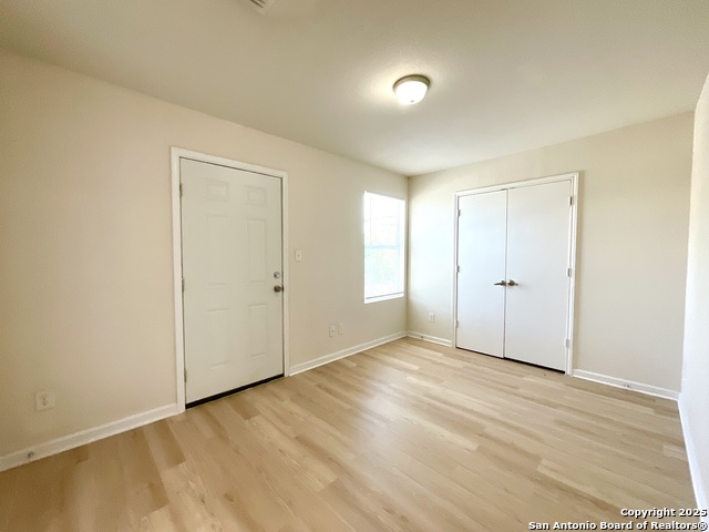 Listing photo id 18 for 1611 Navidad St N 201