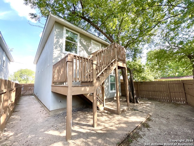 Listing photo id 1 for 1611 Navidad St N 201