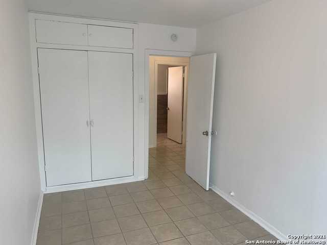 Image 9 of 16 For 100 Senisa Dr  3