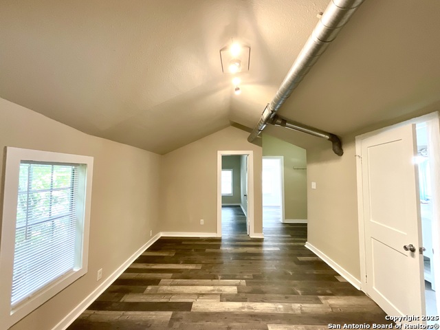 Image 11 of 29 For 514 Olive N