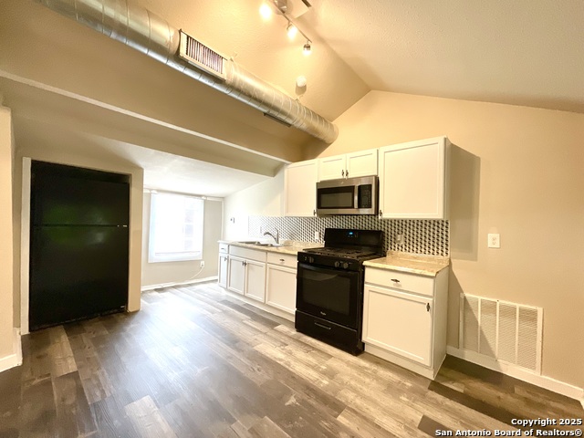 Image 20 of 29 For 514 Olive N