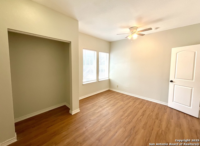 Image 13 of 26 For 1409 Woodlawn Avenue W 5