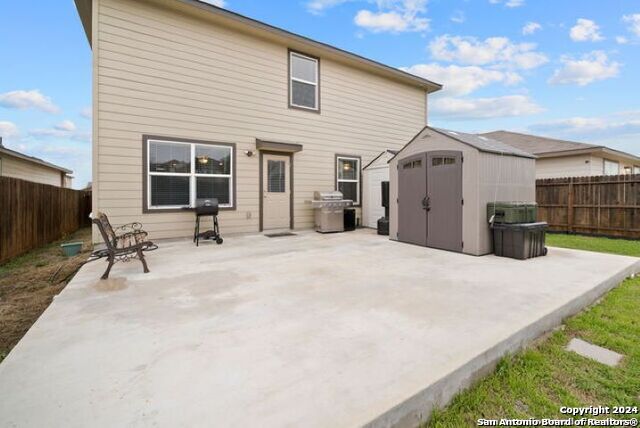 Image 15 of 19 For 11423 Blackmore Leap