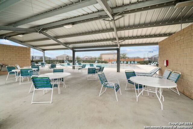 Image 18 of 19 For 11423 Blackmore Leap