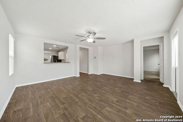 Image 3 of 19 For 11423 Blackmore Leap