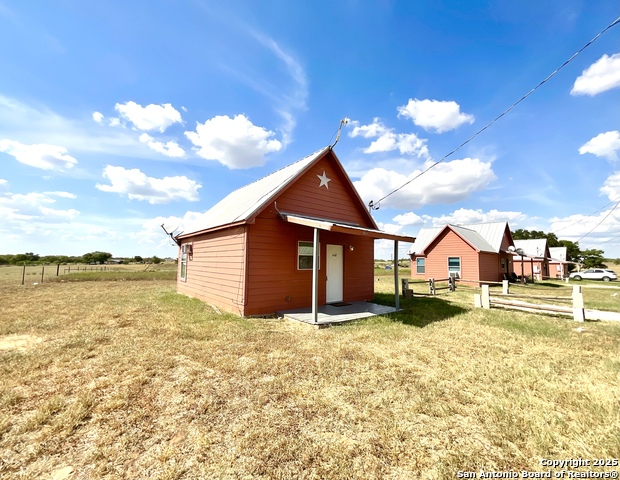 Image 2 of 20 For 573 Texas 97  117