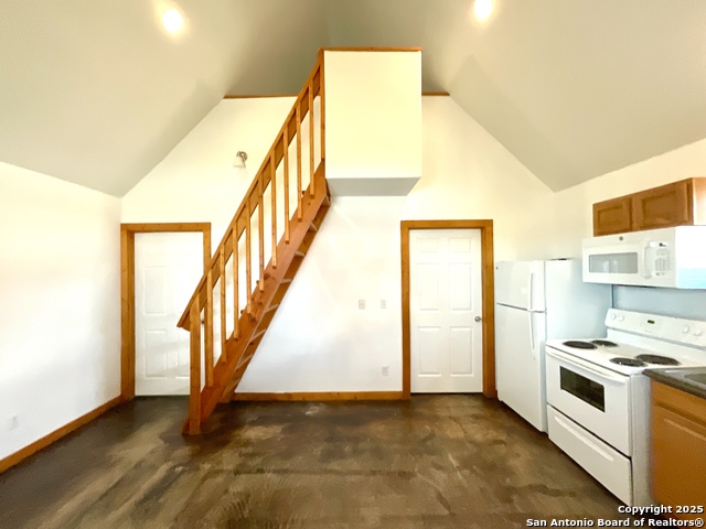 Image 6 of 20 For 573 Texas 97  117